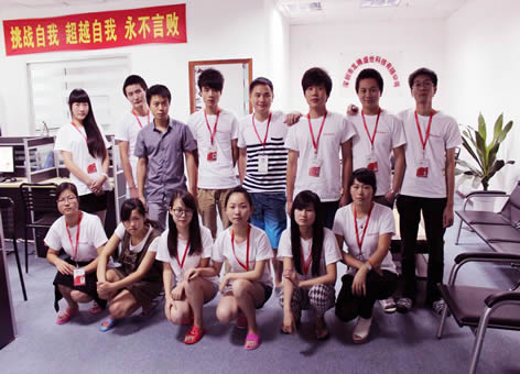 青島牛場撒料車廠家