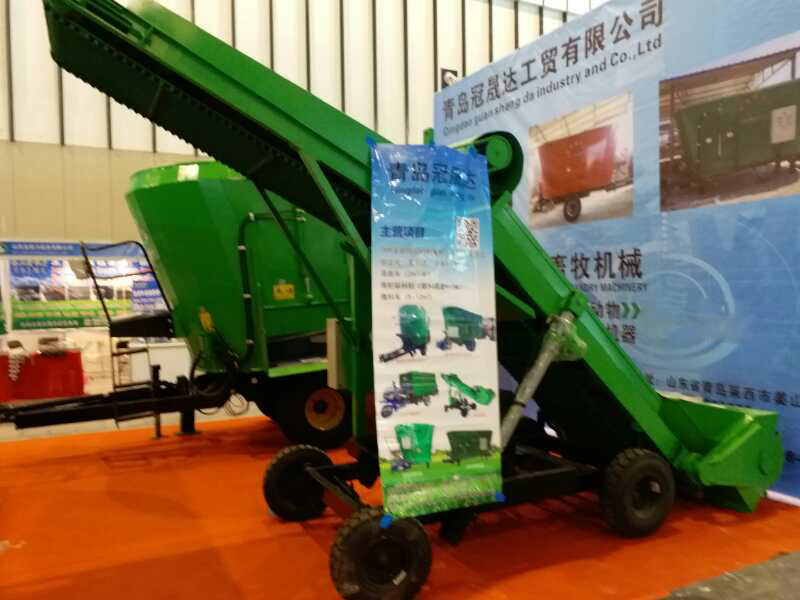 內(nèi)蒙古某公司購買青貯取料機(jī) 內(nèi)蒙古某公司購買青貯取料機(jī)